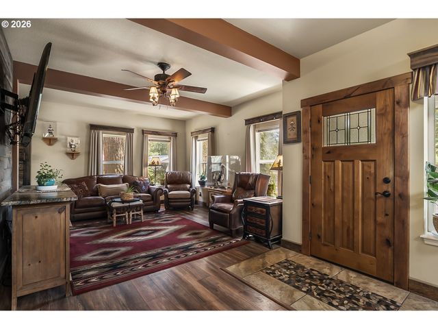 15730 JACKPINE Rd, La Pine, OR 97739