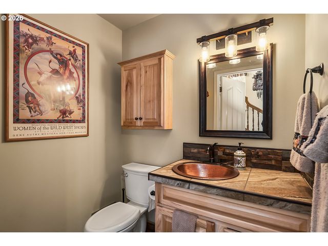15730 JACKPINE Rd, La Pine, OR 97739