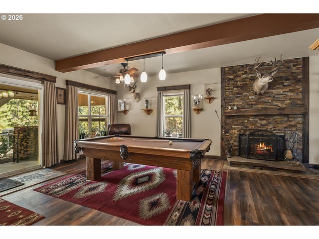 15730 JACKPINE Rd, La Pine, OR 97739