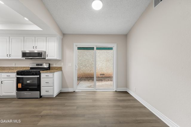 3541 Acorde Avenue, Palmdale, CA 93550