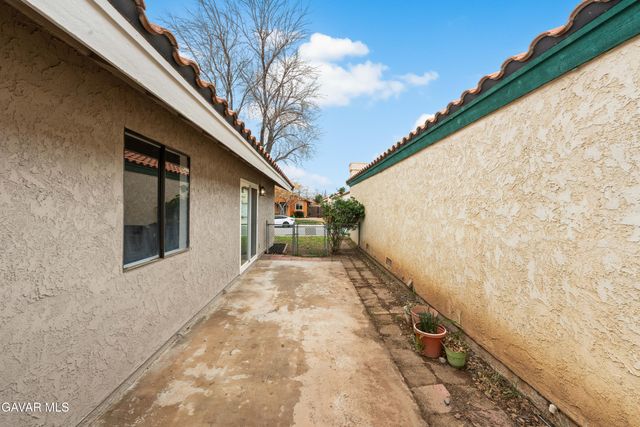 3541 Acorde Avenue, Palmdale, CA 93550