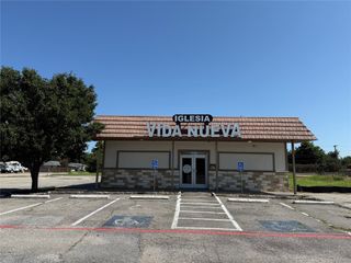 325 E Pipeline, Bedford, TX 76022