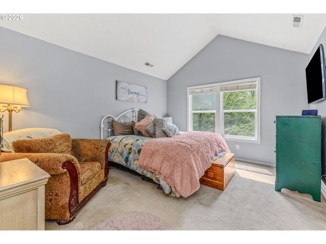 17377 WAKE ROBIN Cir, Oregon City, OR 97045