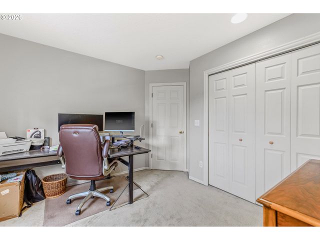 17377 WAKE ROBIN Cir, Oregon City, OR 97045