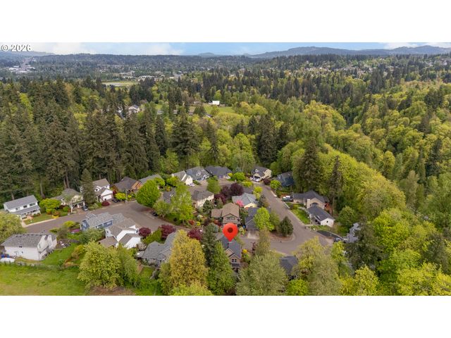 17377 WAKE ROBIN Cir, Oregon City, OR 97045