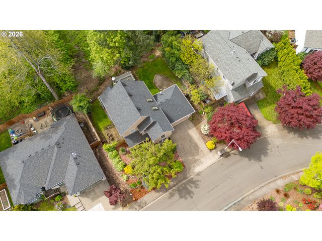 17377 WAKE ROBIN Cir, Oregon City, OR 97045