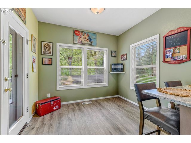 17377 WAKE ROBIN Cir, Oregon City, OR 97045