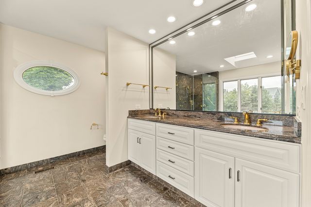 412 Bramble Lane, Deer Park, IL 60010