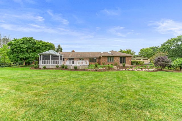 412 Bramble Lane, Deer Park, IL 60010