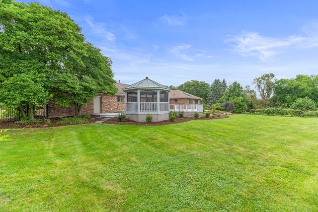 412 Bramble Lane, Deer Park, IL 60010