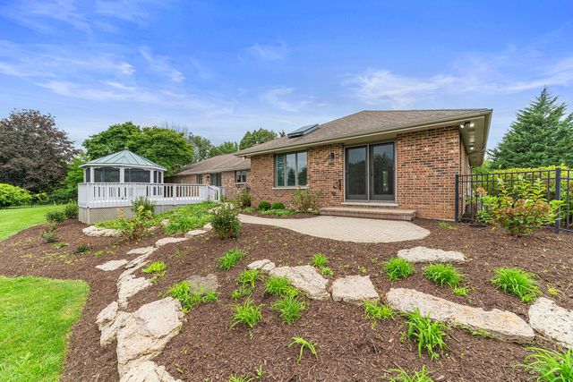 412 Bramble Lane, Deer Park, IL 60010