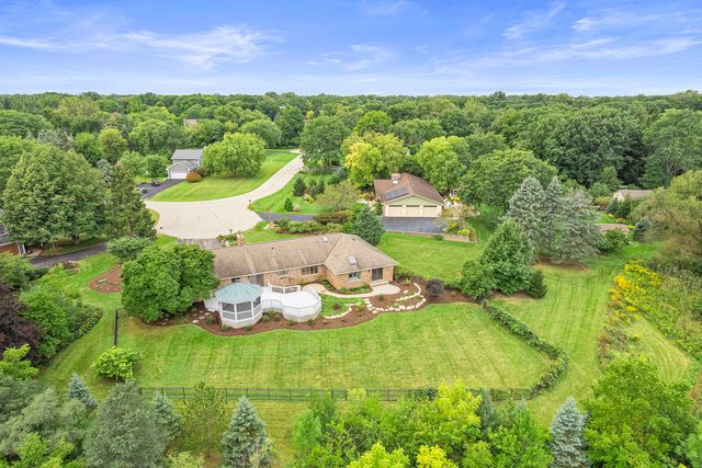 412 Bramble Lane, Deer Park, IL 60010