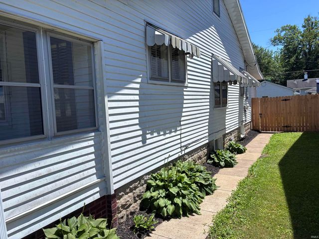 13 Wedeking Avenue, Evansville, IN 47711