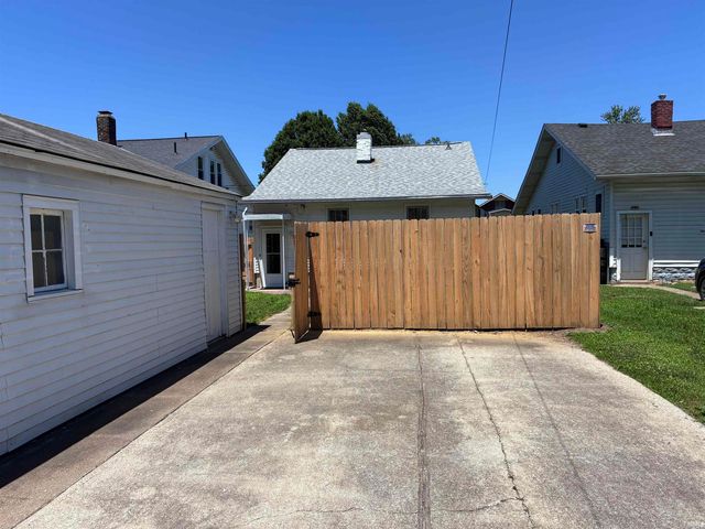 13 Wedeking Avenue, Evansville, IN 47711