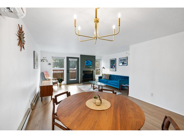 15120 Sw BARLOW Ct, Beaverton, OR 97007