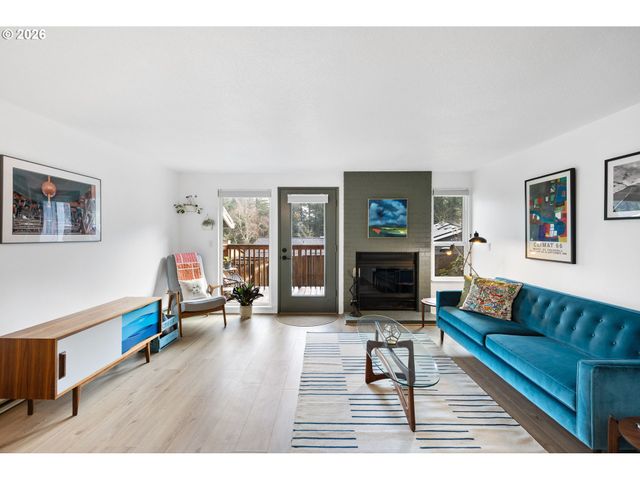 15120 Sw BARLOW Ct, Beaverton, OR 97007