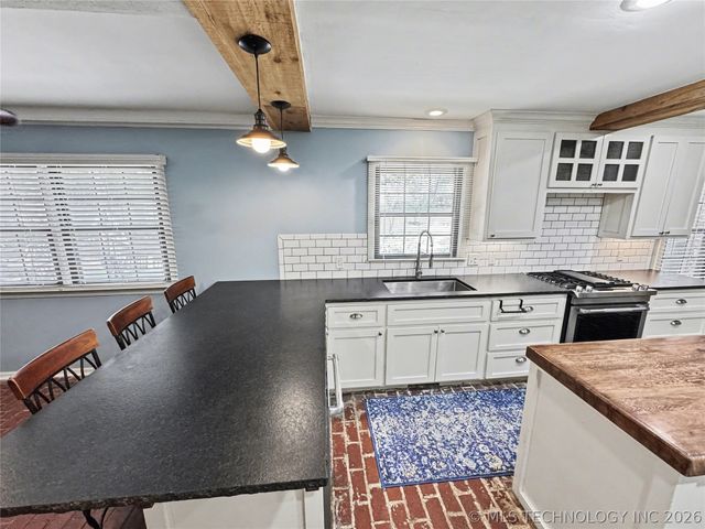 425 E Seneca Street, Tahlequah, OK 74464