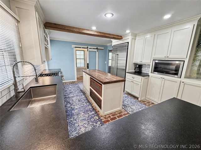 425 E Seneca Street, Tahlequah, OK 74464