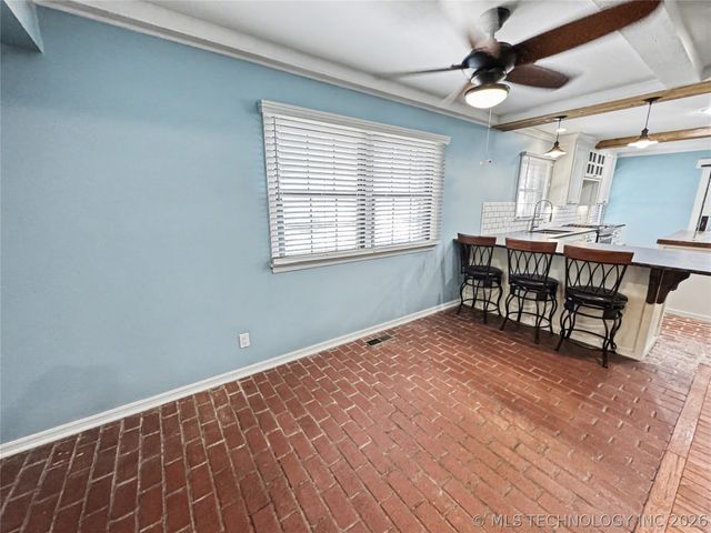 425 E Seneca Street, Tahlequah, OK 74464