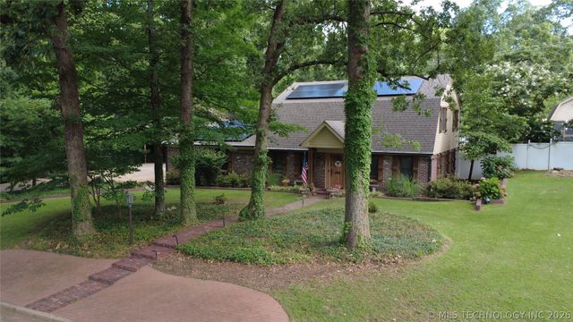 425 E Seneca Street, Tahlequah, OK 74464