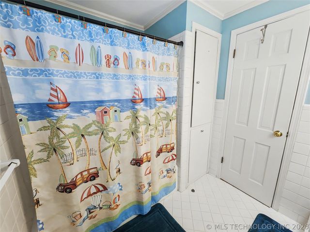 425 E Seneca Street, Tahlequah, OK 74464