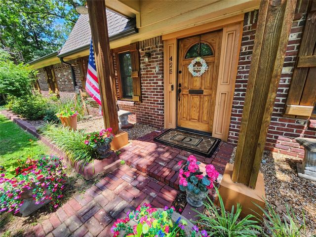 425 E Seneca Street, Tahlequah, OK 74464