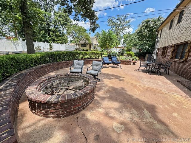 425 E Seneca Street, Tahlequah, OK 74464