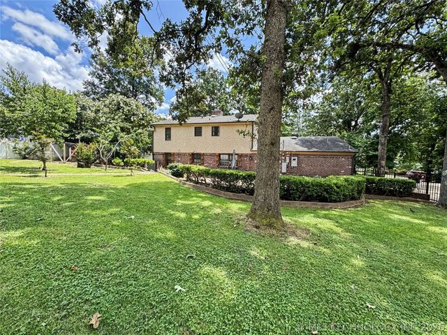 425 E Seneca Street, Tahlequah, OK 74464