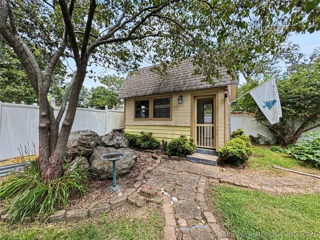 425 E Seneca Street, Tahlequah, OK 74464