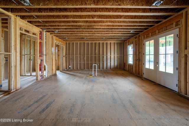 3118 Littlecote Ln, Louisville, KY 40245