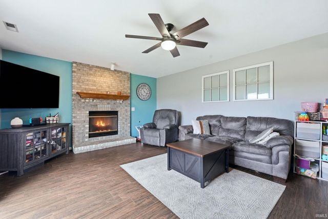 516 Wyss Ridge Drive, Fort Wayne, IN 46819