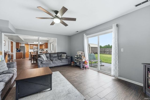 516 Wyss Ridge Drive, Fort Wayne, IN 46819