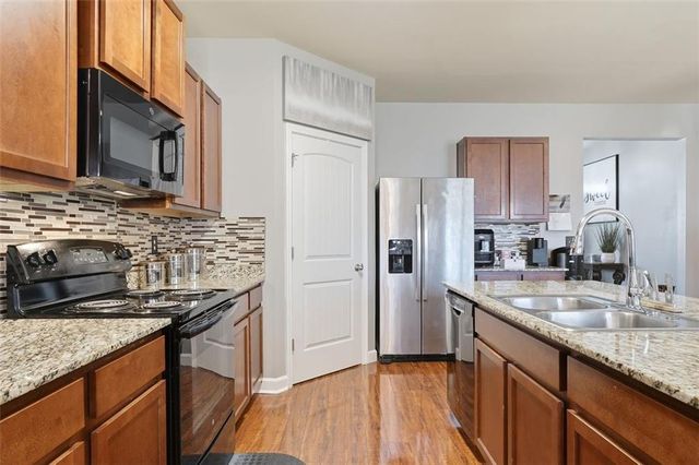 2234 Sawgrass Drive, Hampton, GA 30228