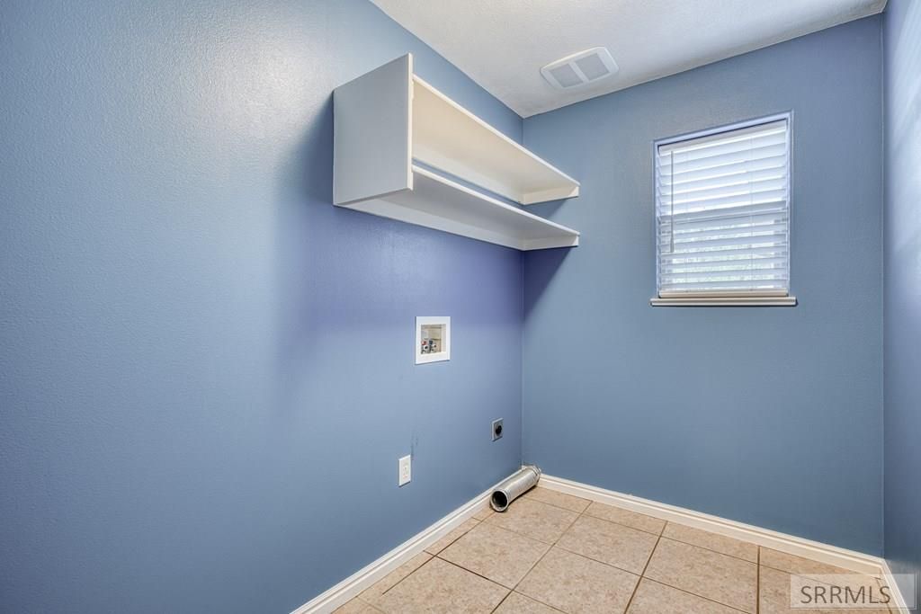 Image 21 of property listing at 2488 S Fieldstone Drive, Ammon, ID 83401