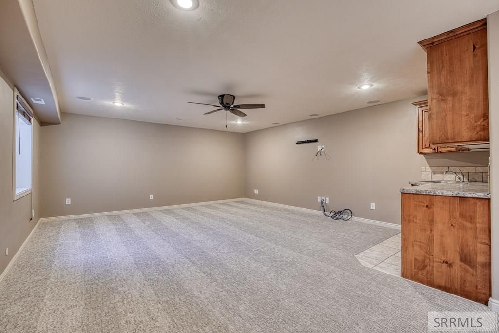 Image 38 of property listing at 2488 S Fieldstone Drive, Ammon, ID 83401