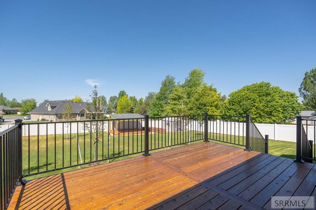 Image 55 of property listing at 2488 S Fieldstone Drive, Ammon, ID 83401