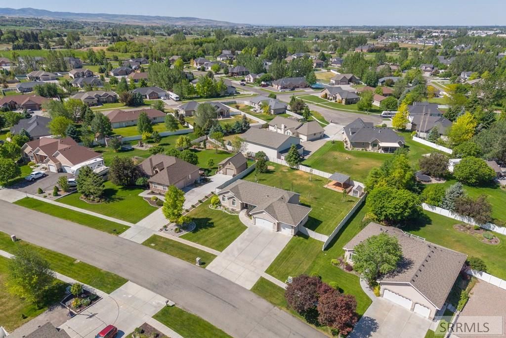 Image 62 of property listing at 2488 S Fieldstone Drive, Ammon, ID 83401