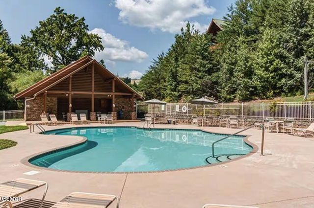 234 Alpine Mountain Way, Pigeon Forge, TN 37863