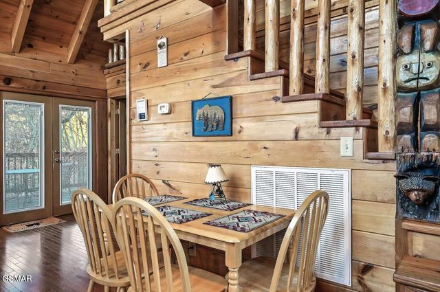 234 Alpine Mountain Way, Pigeon Forge, TN 37863