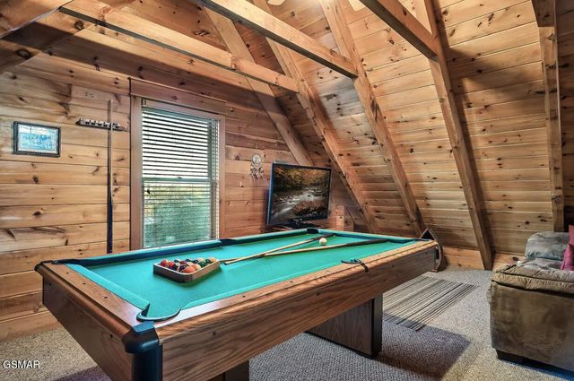 234 Alpine Mountain Way, Pigeon Forge, TN 37863