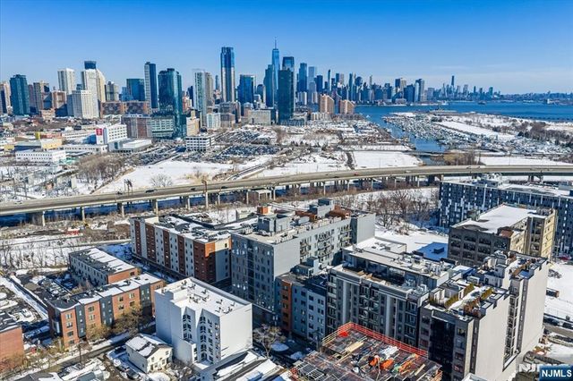 424 Whiton Street 301, Jersey City, NJ 07304