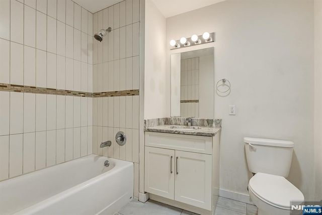 424 Whiton Street 301, Jersey City, NJ 07304