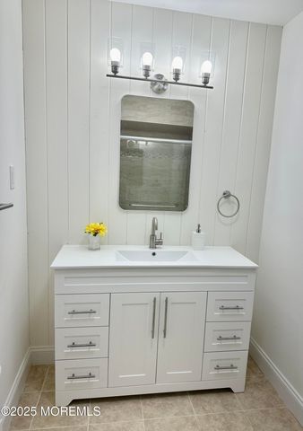 169 Amberly Drive B, Manalapan, NJ 07726