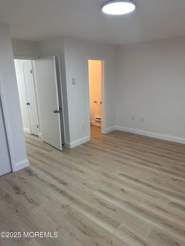 169 Amberly Drive B, Manalapan, NJ 07726