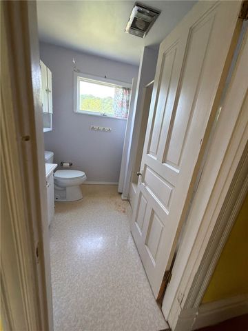 46 Elwyn Ave, Collier Twp, PA 15106