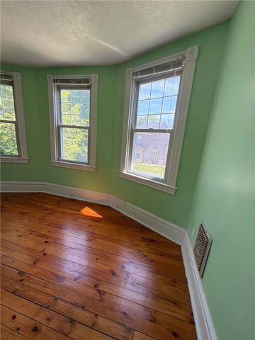 46 Elwyn Ave, Collier Twp, PA 15106