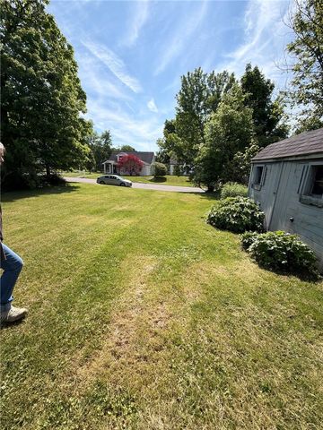 46 Elwyn Ave, Collier Twp, PA 15106
