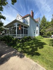 46 Elwyn Ave, Collier Twp, PA 15106