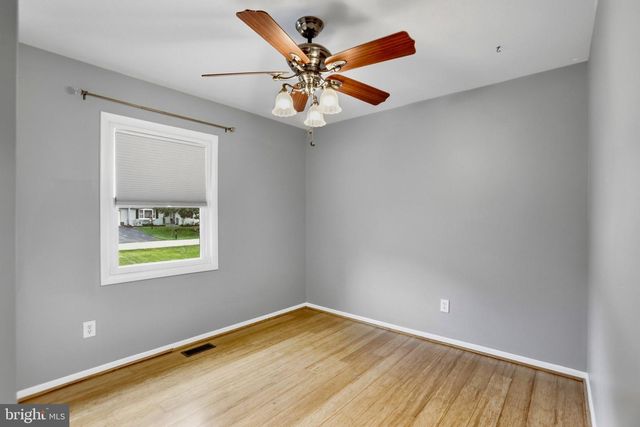 275 EVANS RUN DR, Martinsburg, WV 25405