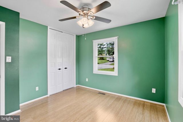 275 EVANS RUN DR, Martinsburg, WV 25405